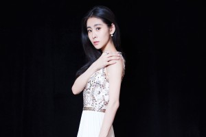 沪感染人数是千万级别/感染人数占总人口排名